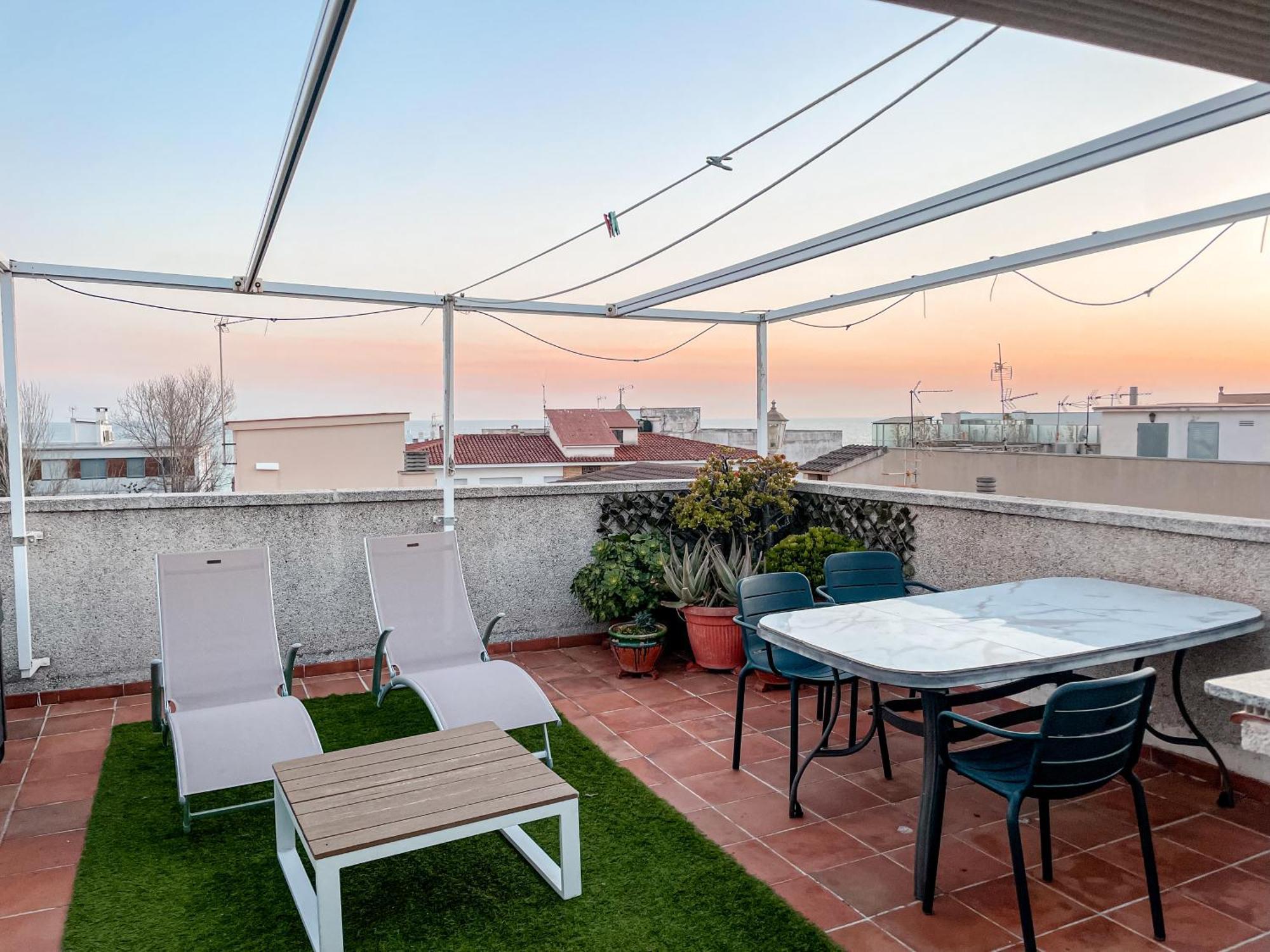 Open Sky, Apartamento con solárium privado y barbacoa Apartamento El Vendrell Exterior foto